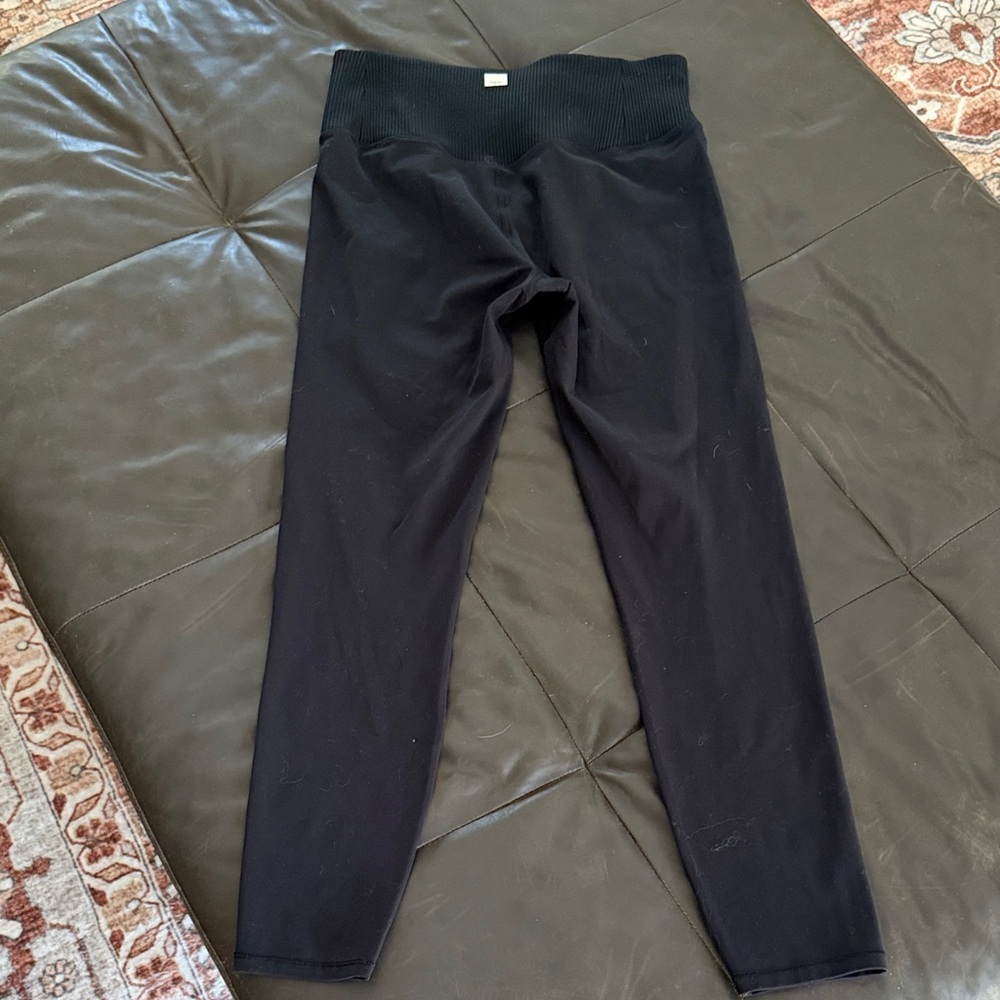 Vuori Black High-Waisted Leggings